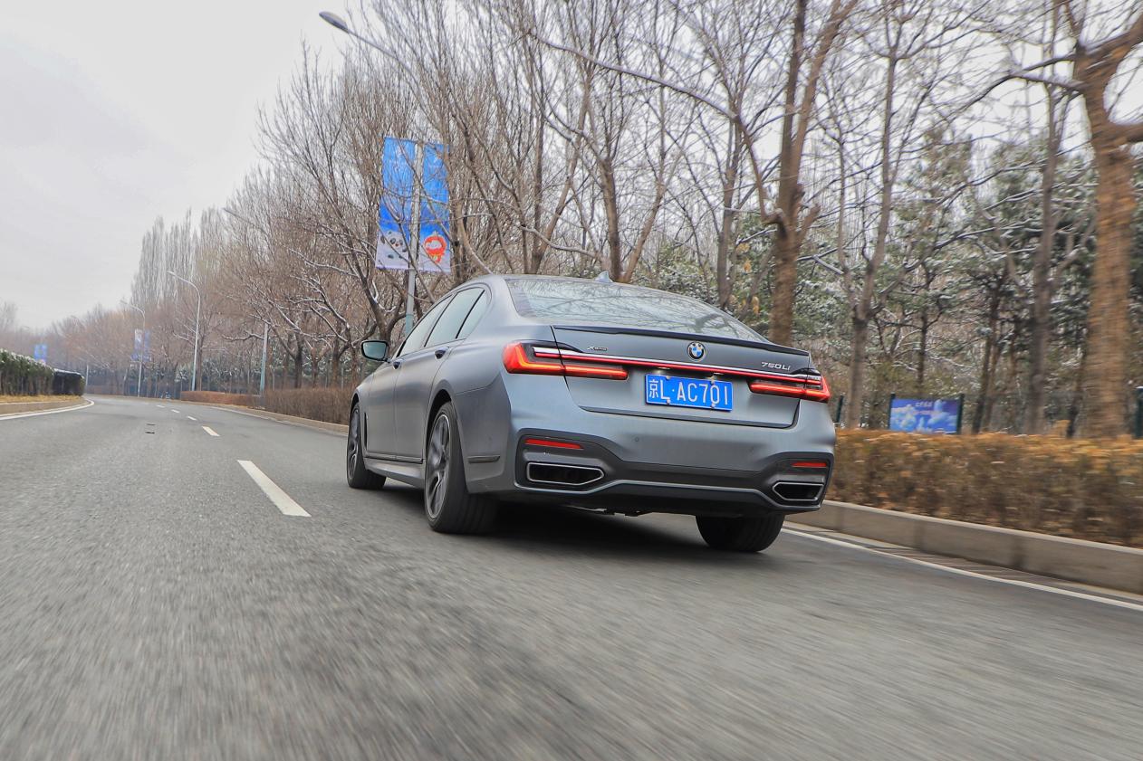 有没有必要买六缸车,有没有必要买六座或七座车