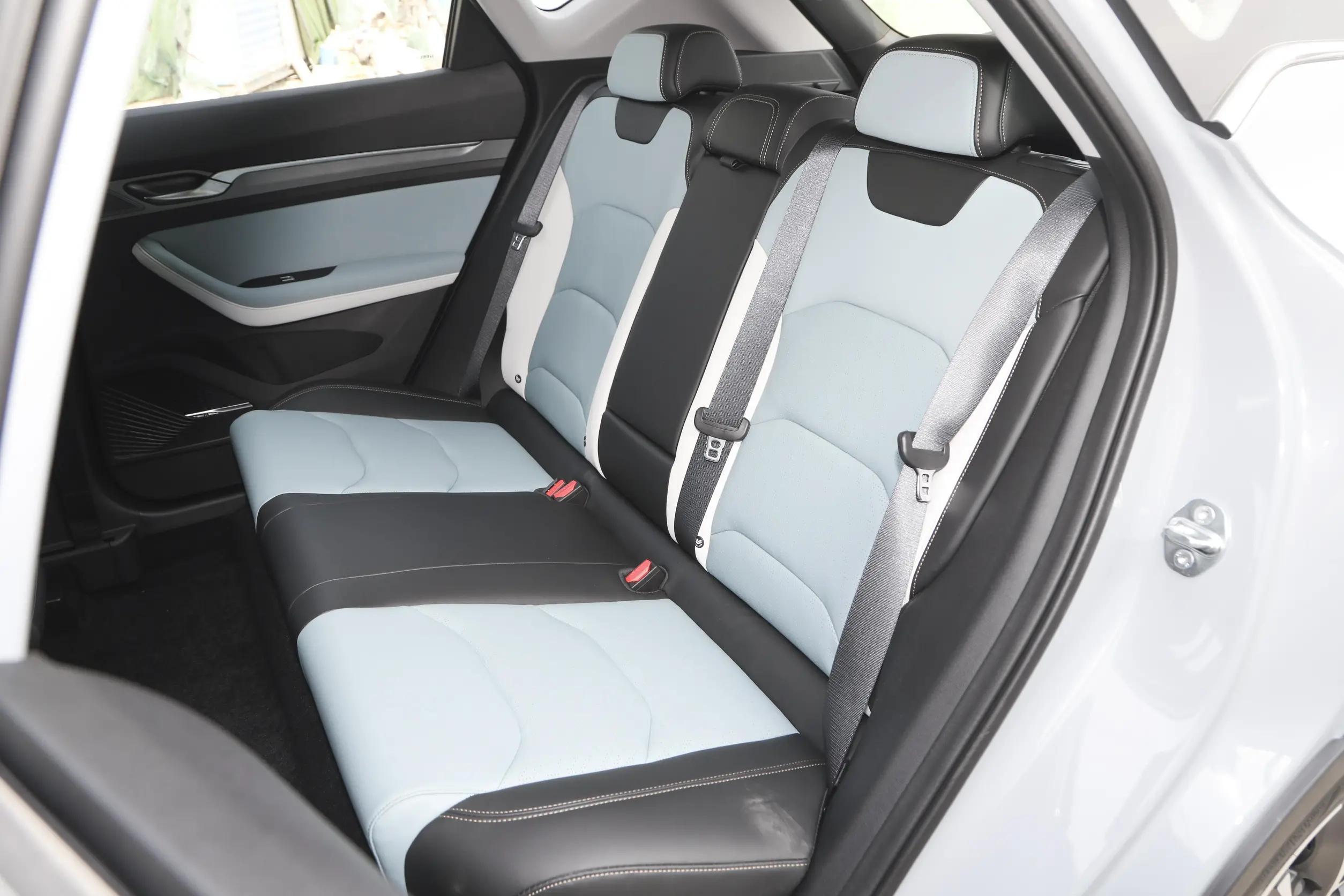 沃尔沃两厢c30最新款,沃尔沃最新款c30多少钱