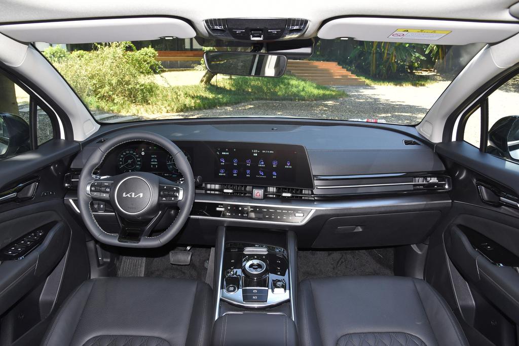 起亚狮铂拓界兼顾舒适与操控,起亚狮铂拓界正常开省油模式