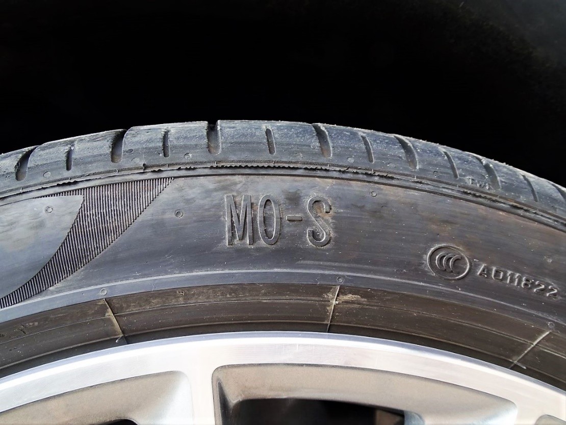 同样是倍耐力为什么有pzero和pirelli,倍耐力pzero和马牌csc5哪个好