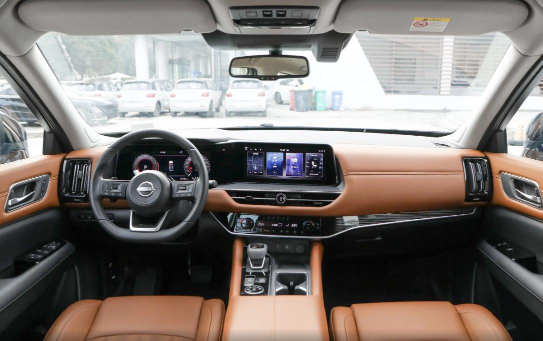 全新日产探陆6座,日产探路者2024最新款有六座吗