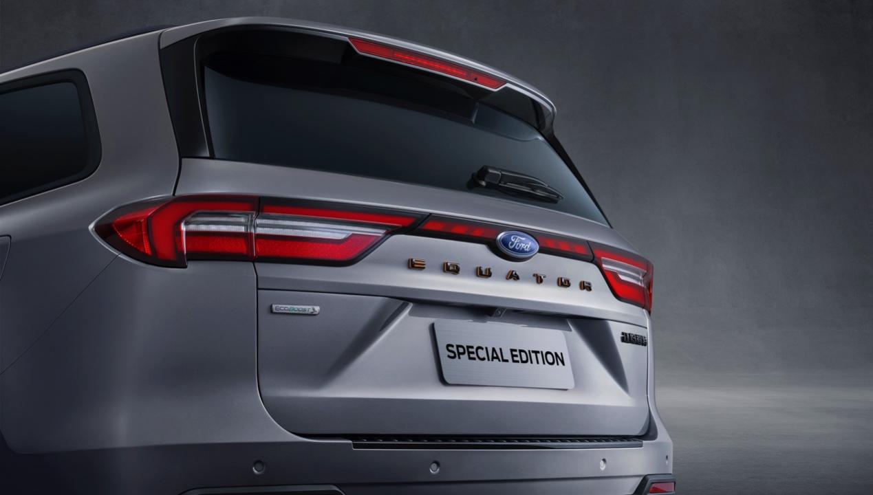 8万起配7座2.0t动力,2.0t+8at标配四驱五座