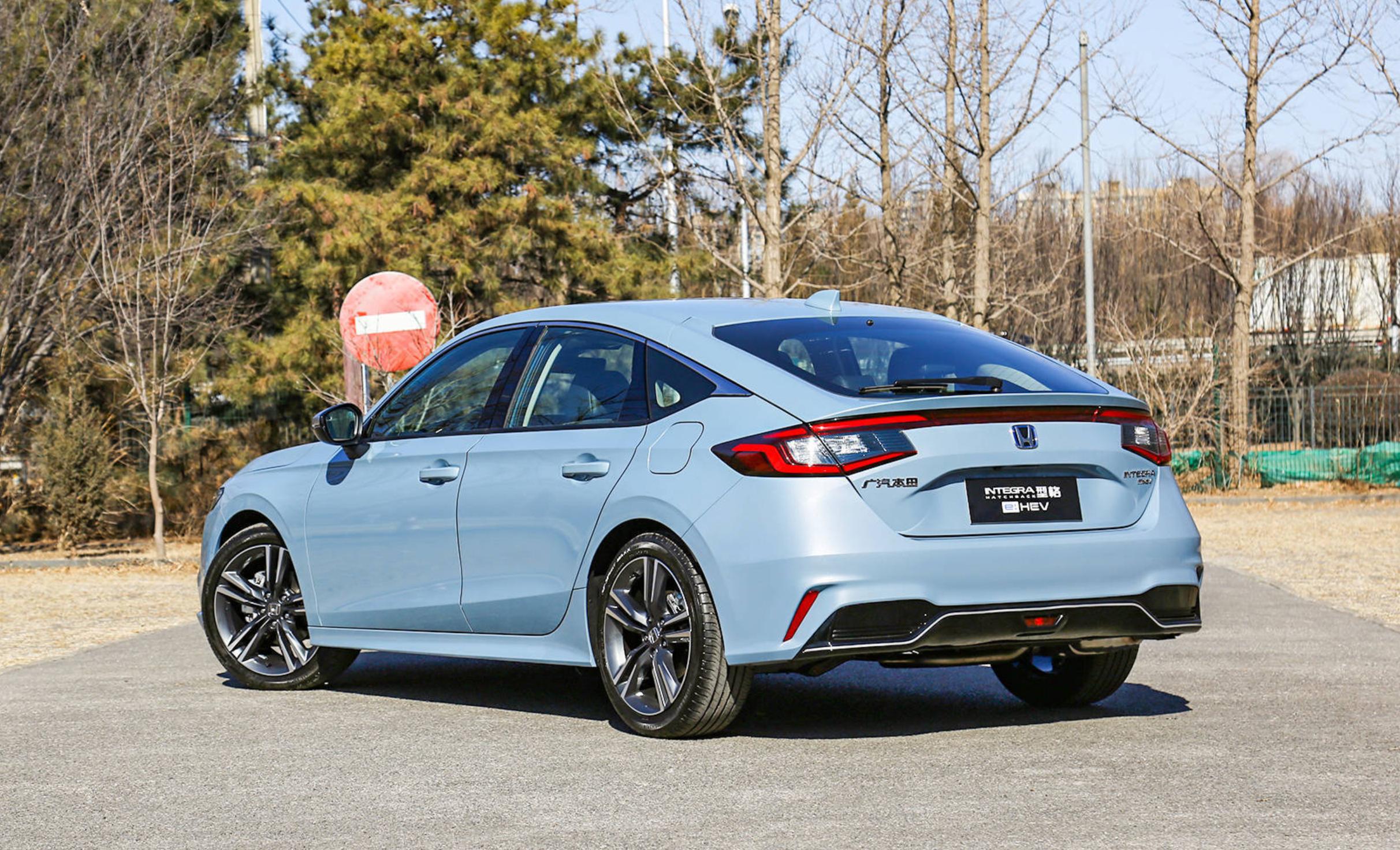 预算13万混动落地的轿车,13.99万国产混动