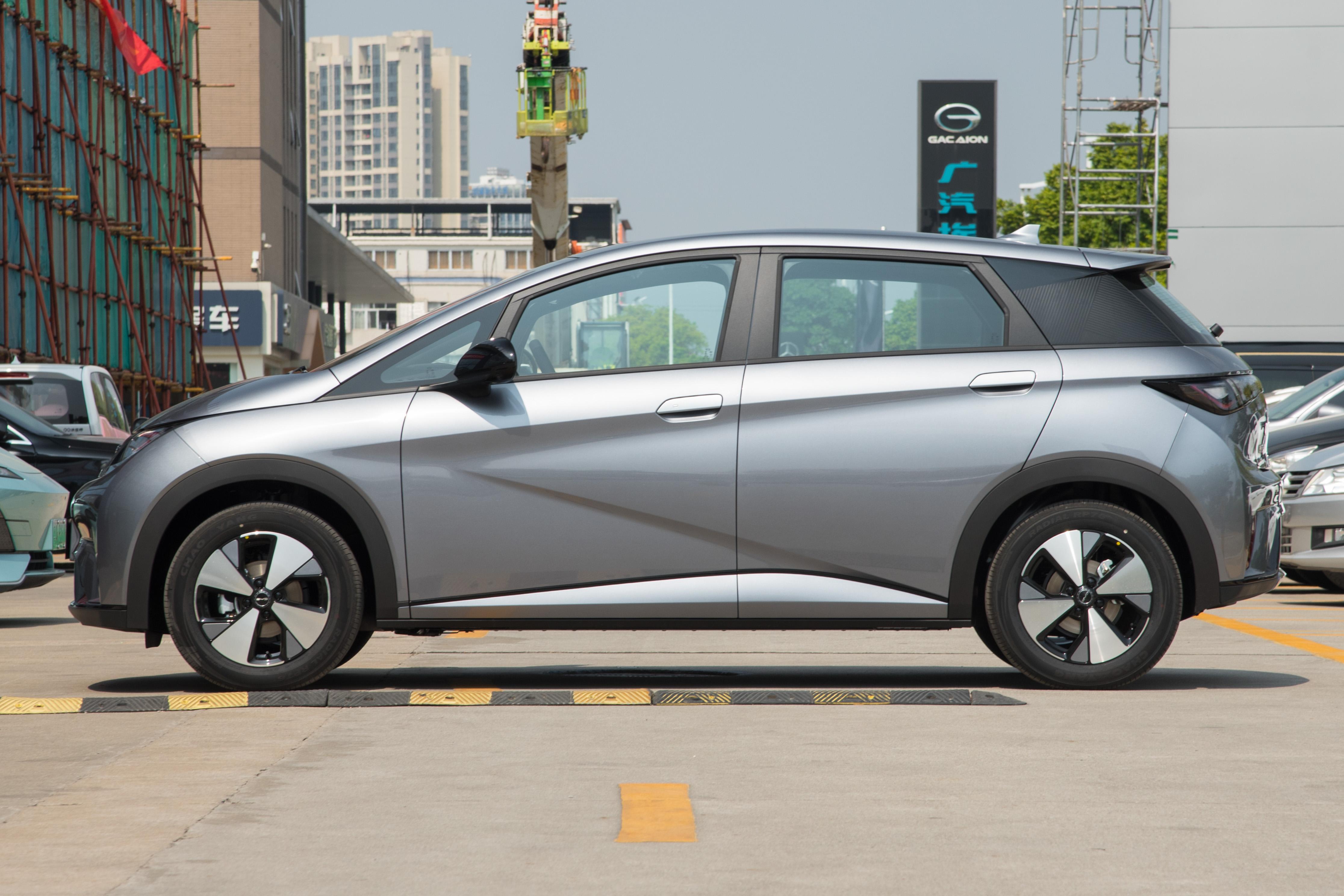 比亚迪海豚3万到5万全款新车,比亚迪海豚纯电动2022款优惠多少