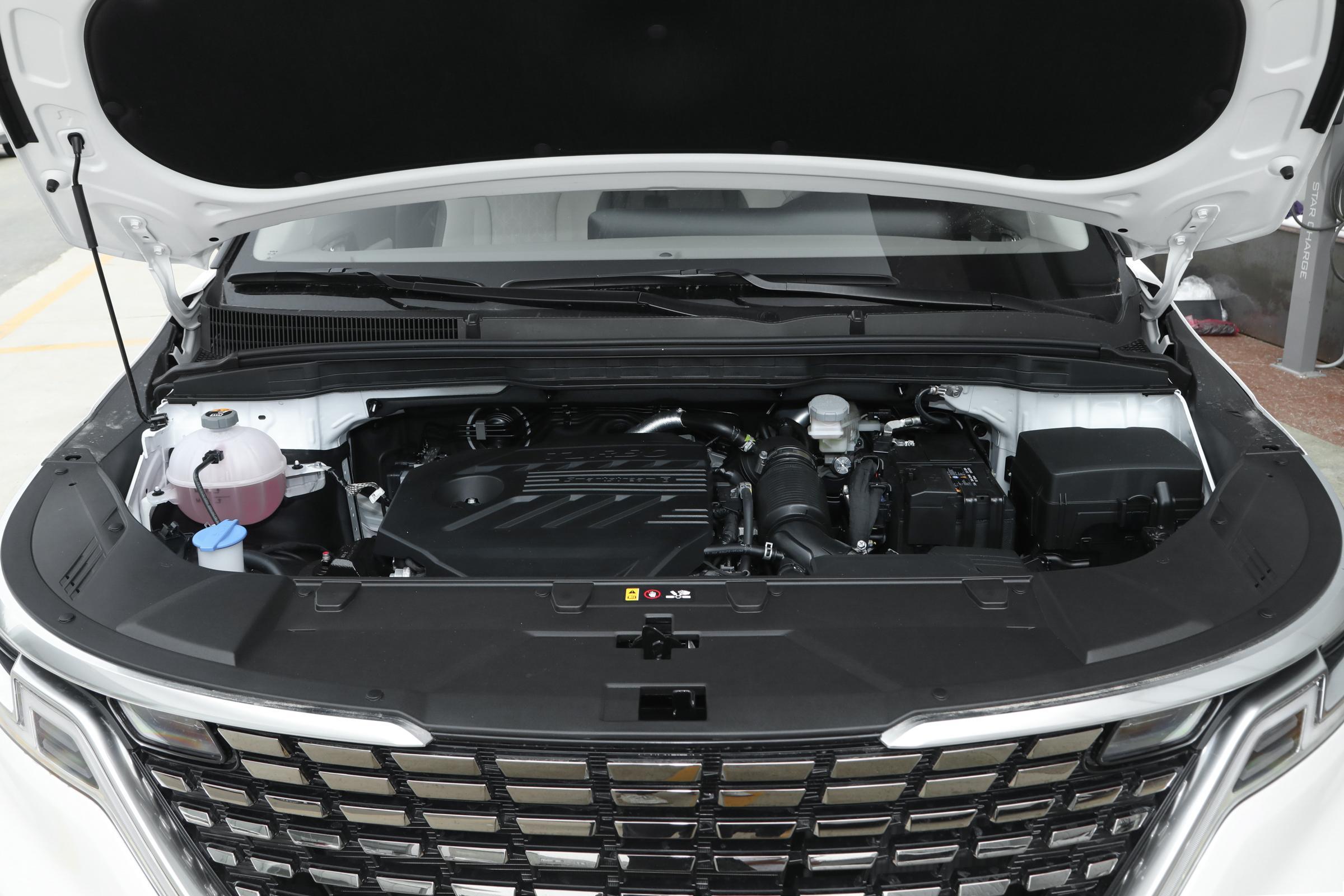 起亚嘉华mpv混动值得买吗,家用mpv的最佳选择起亚嘉华