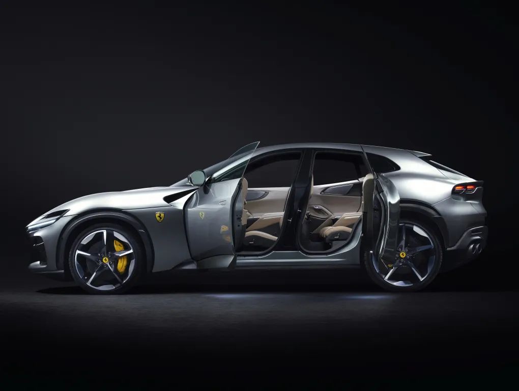 法拉利全新suvpurosangue,法拉利purosangue第一批交车