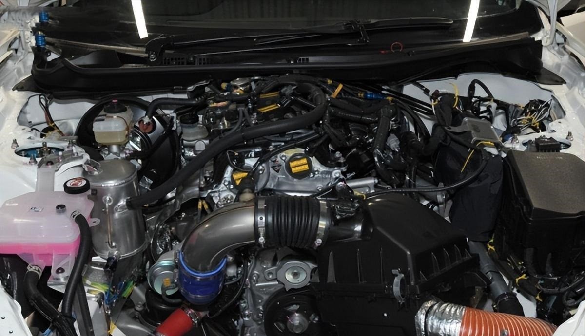 性能超强的跑车,性能跑车手动