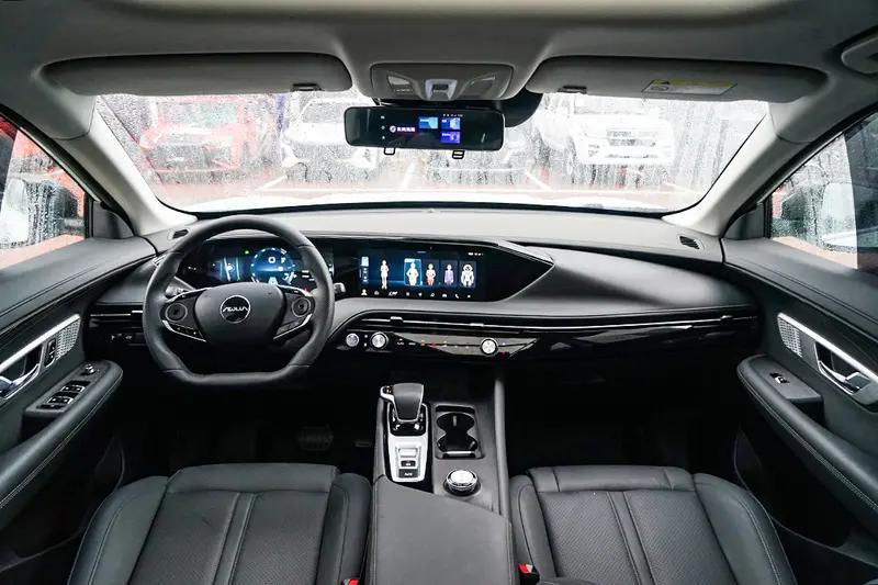 最新款东风风神皓极,东风风神皓极燃油版有哪些优势