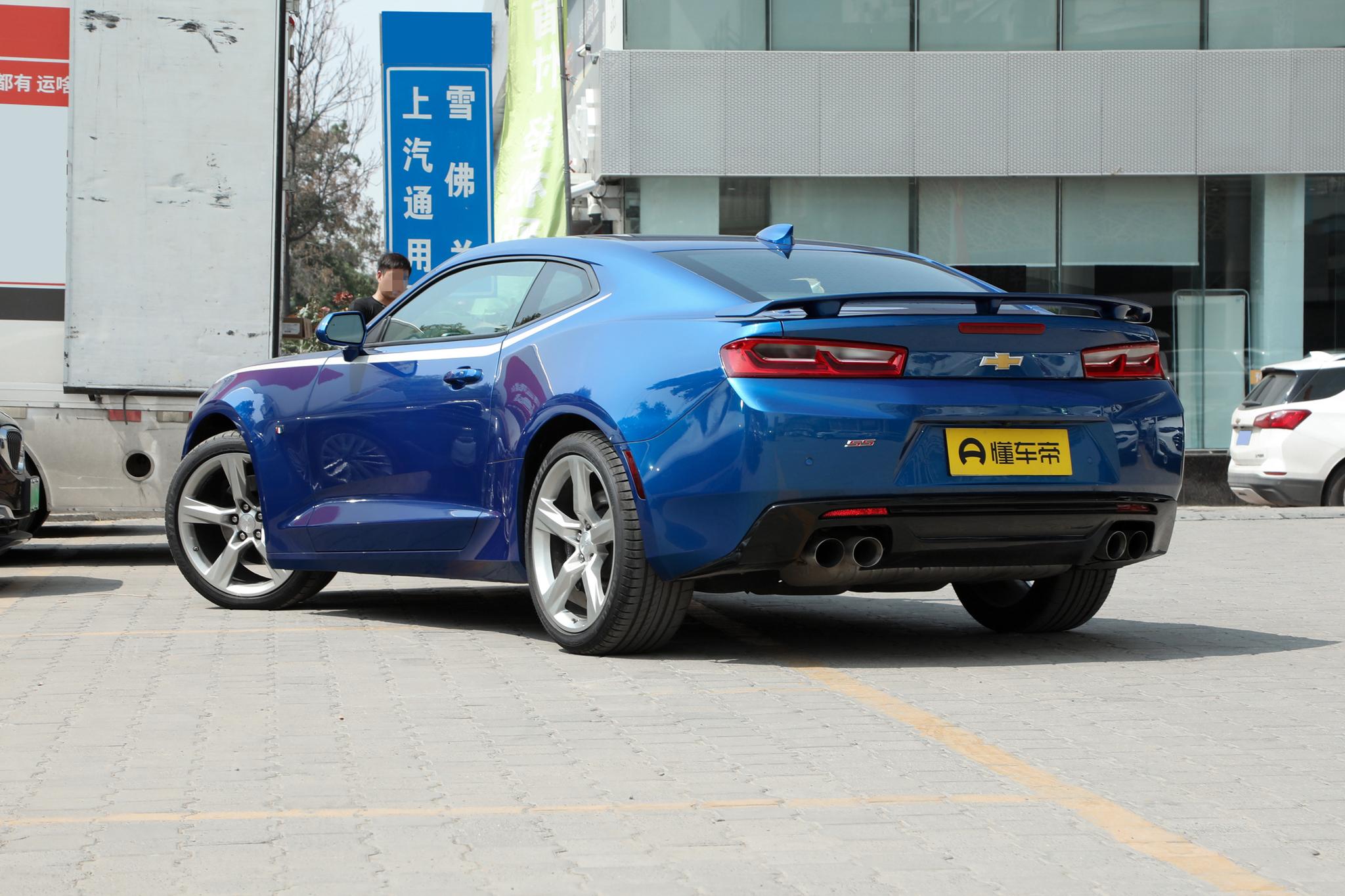 最令人着迷的三款大马力后驱车,美式肌肉车雪佛兰科迈罗解析