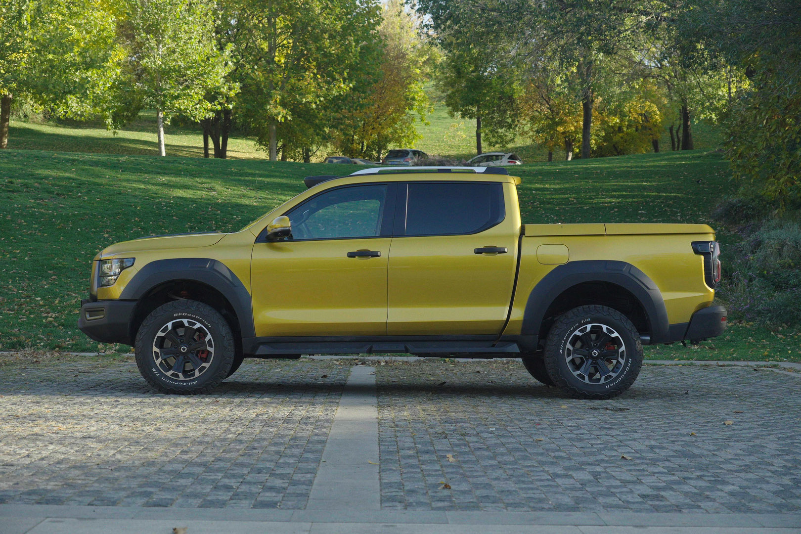 试驾长城山海炮v6皮卡到底有多香,山海炮皮卡房车越野测试