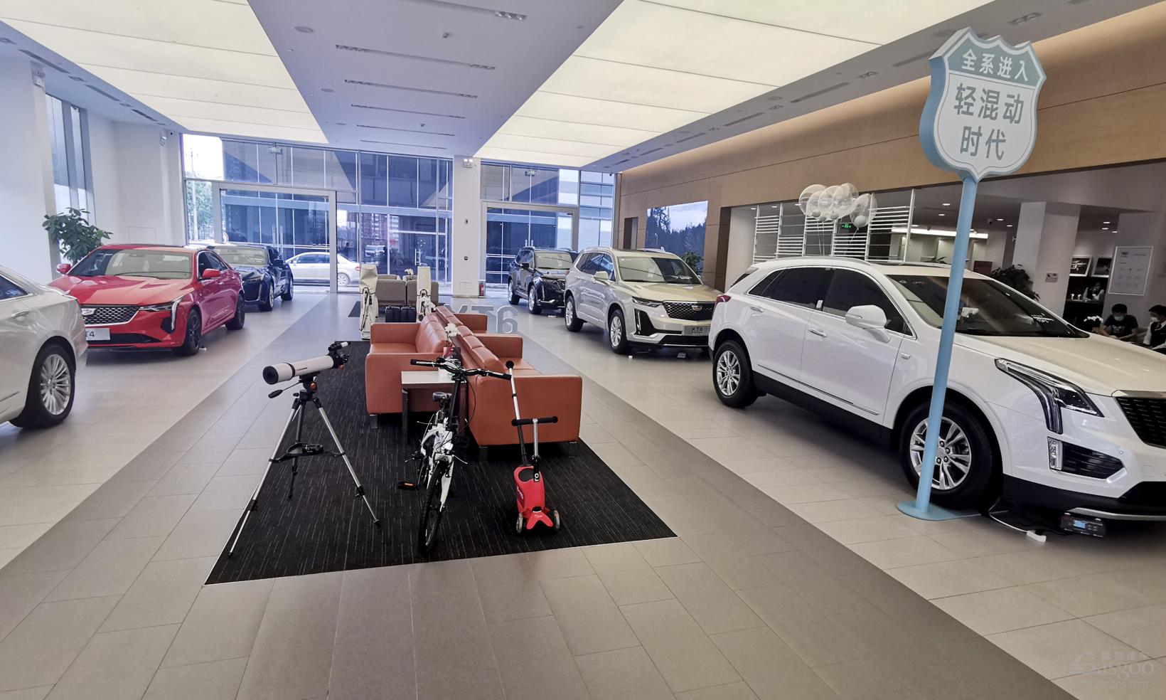 车购税减半政策实施“满月”：看车人明显增多，豪华车优惠近10万