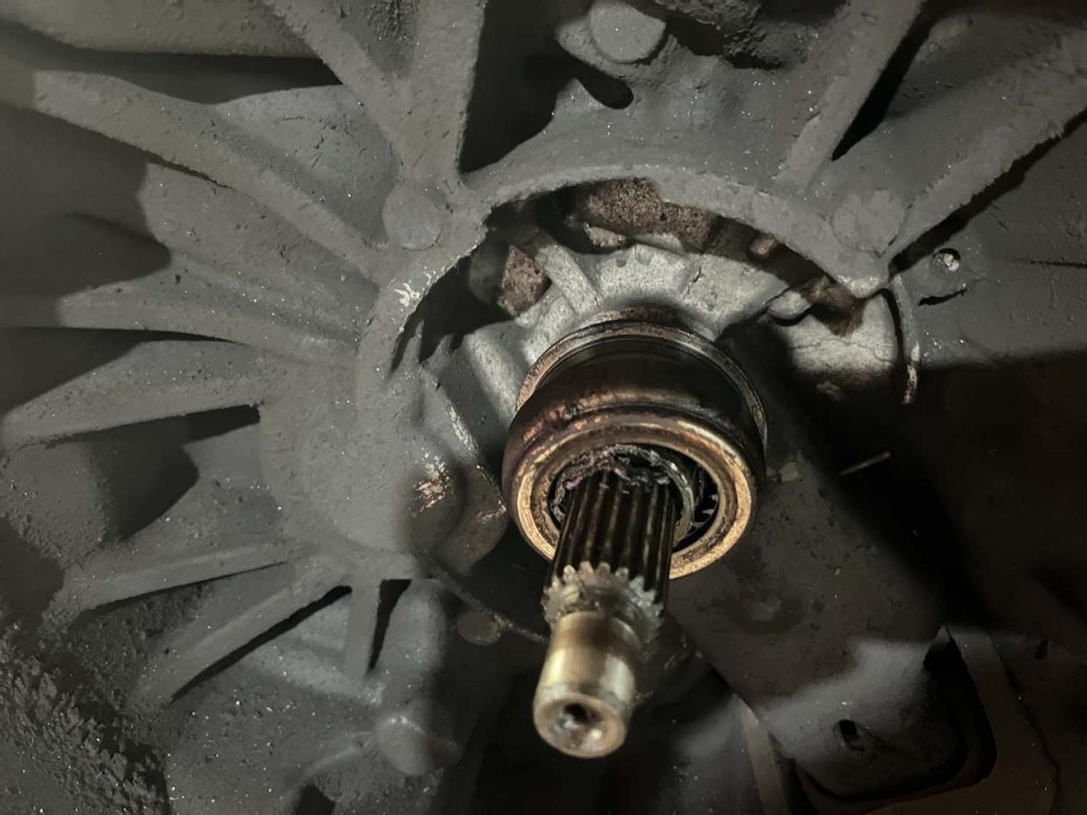 马自达海马福美来323车厢内的讲解,海南马自达福美来323参数