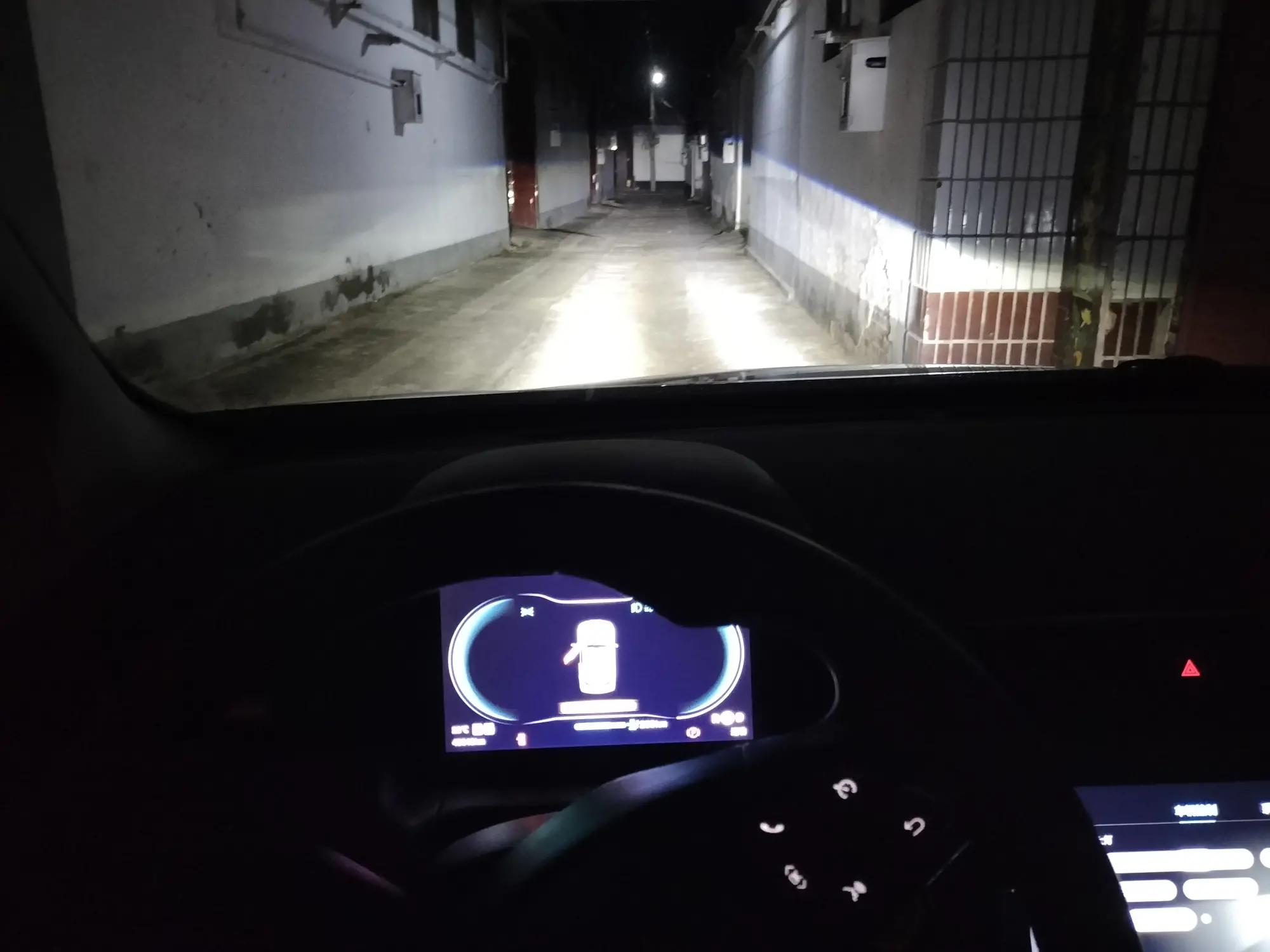 零跑T03车灯怎么开,零跑t03原厂车灯效果