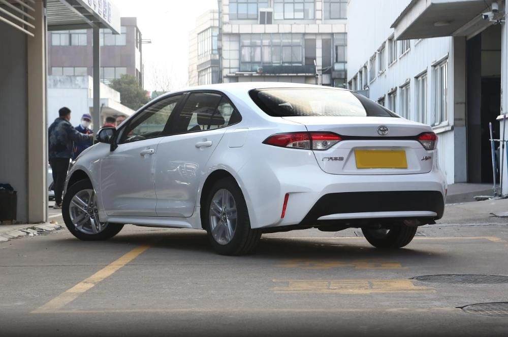 丰田雷凌最新款价格优惠6万,1488万起体验丰田雷凌