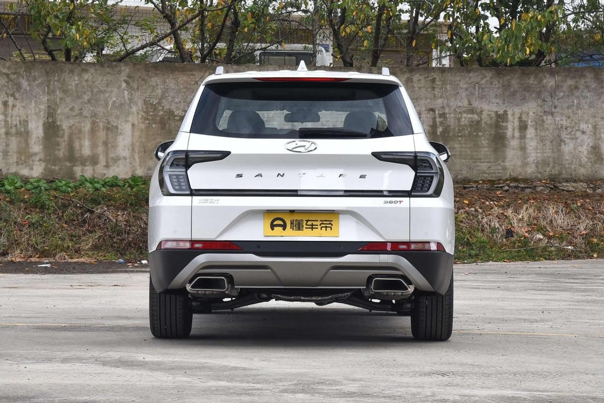 2023款胜达旅行家两驱落地价,23款胜达旅行家七座版