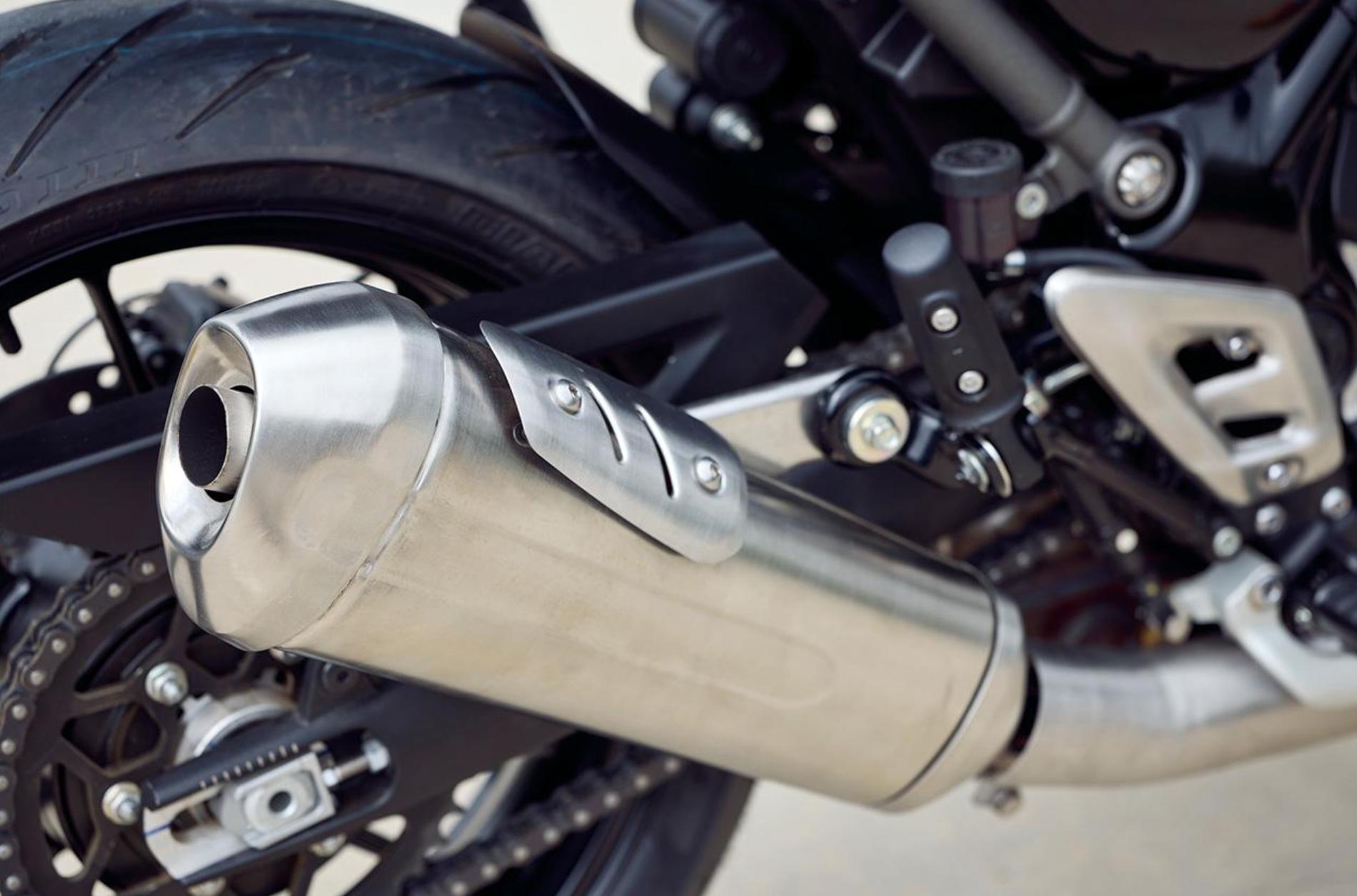 凯旋新3缸复古街车,凯旋1200speed和凯旋t120对比