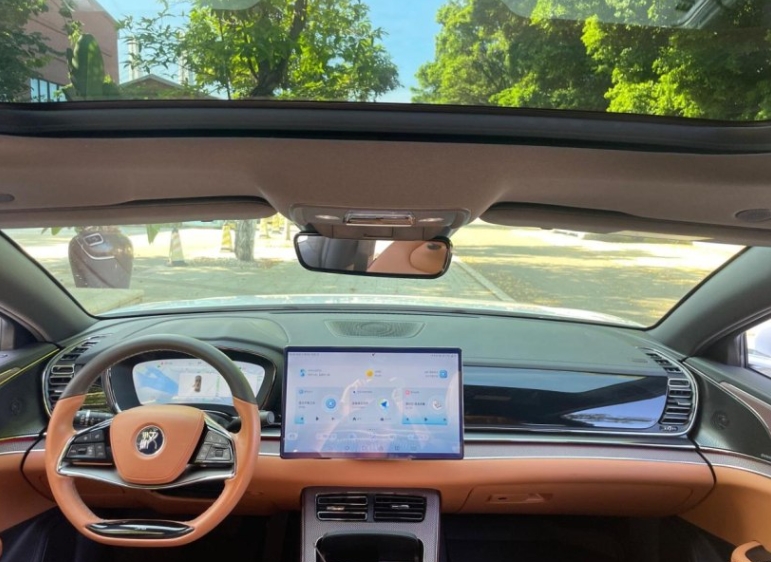 外观大气内饰高级,汉ev真车真大气