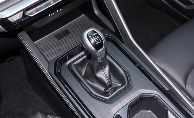 吉利远景x6suv手动挡,吉利远景suvx61.3t是什么变速箱