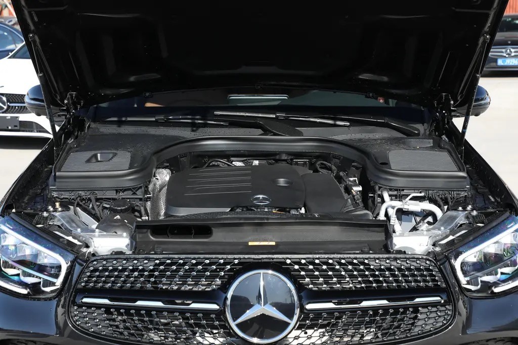 试驾奔驰glc轿跑300豪华版,试驾奔驰glc轿跑视频