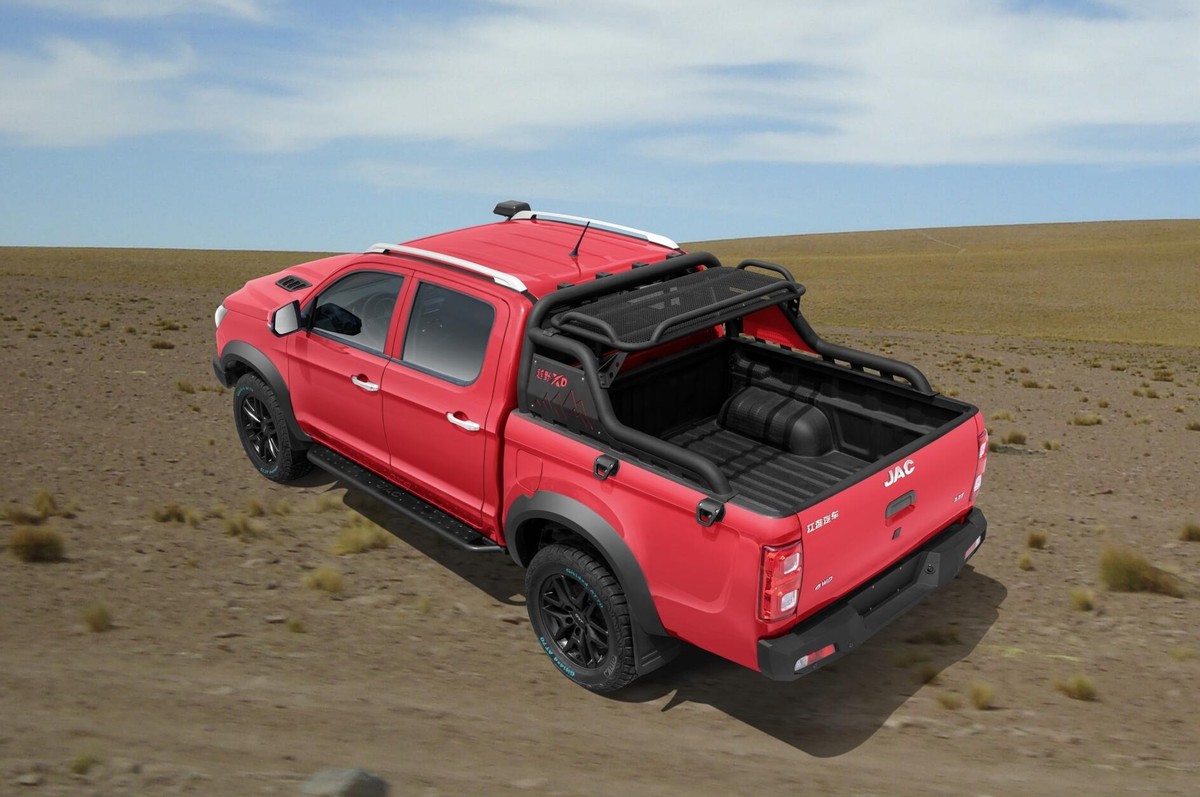 江淮t8夜鹰版和长城炮,江淮t8和t8pro黑曜版夜鹰版对比