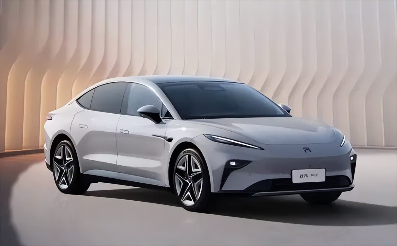 蔚来et5和飞凡f7是同一个设计师吗,f7飞凡和蔚来et5