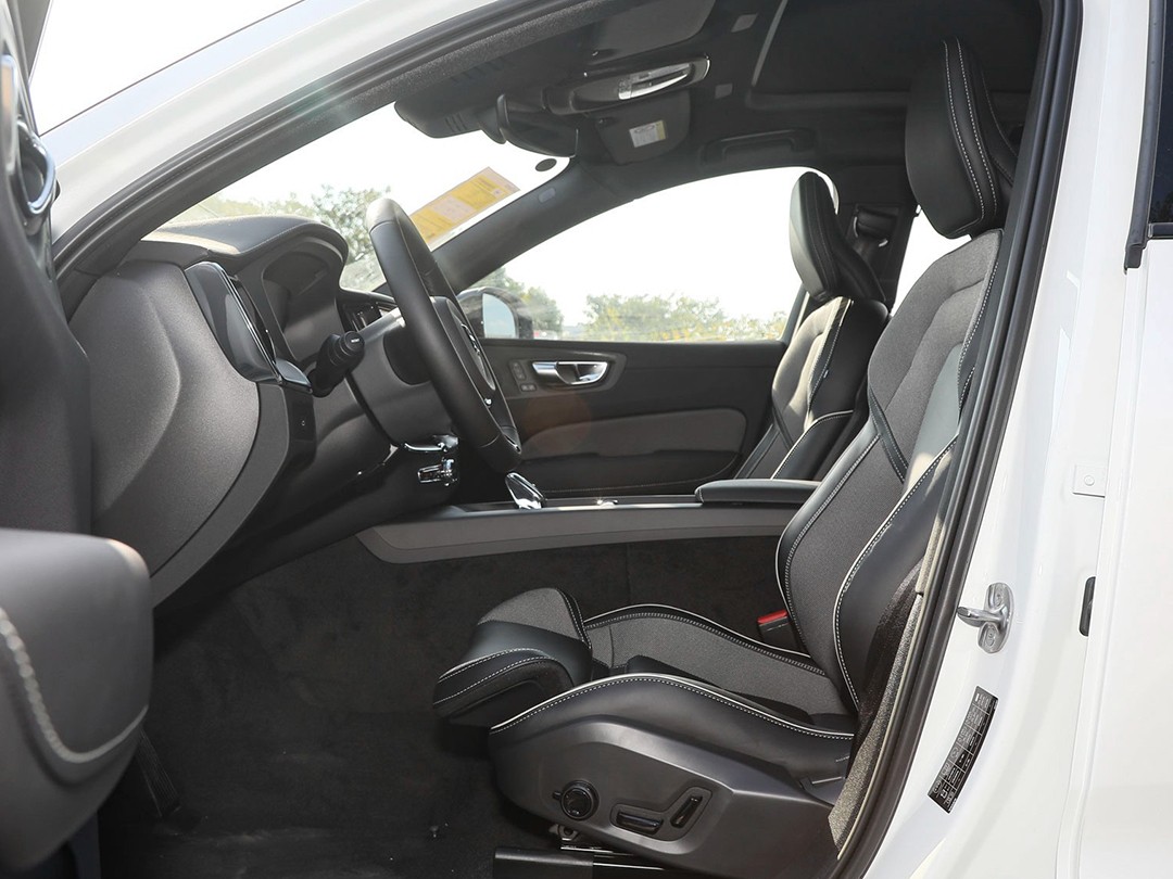 沃尔沃xc60峡湾版直播,沃尔沃xc60峡湾版目前底价