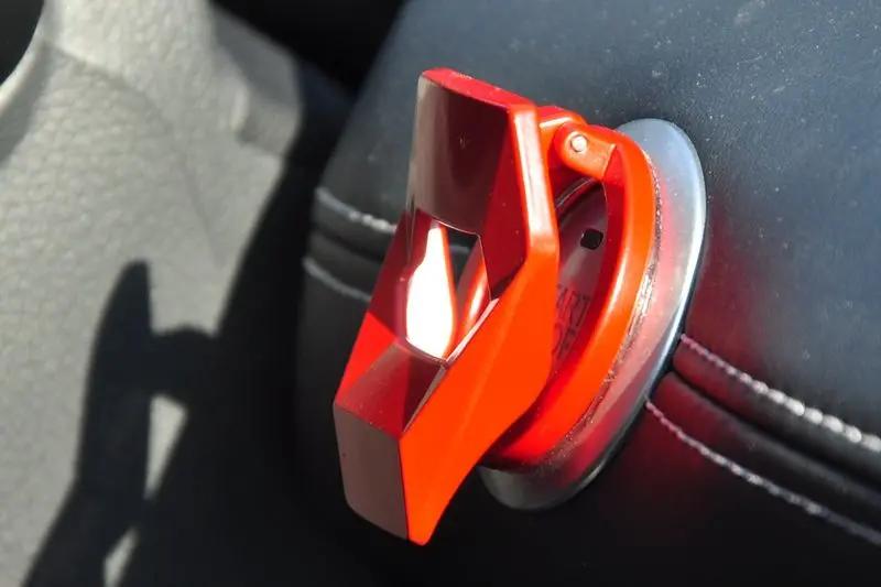 合众哪吒u落地价多少,合众哪吒u新能源汽车落地价