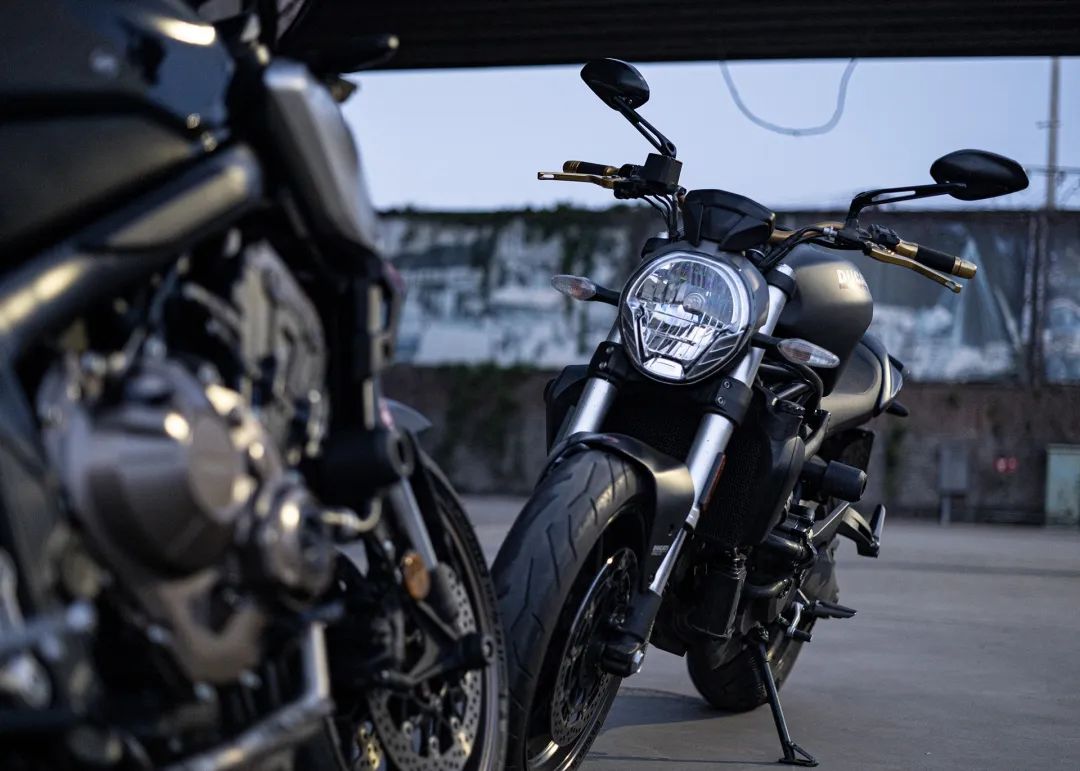 杜卡迪821座高测评,杜卡迪821试驾视频最新