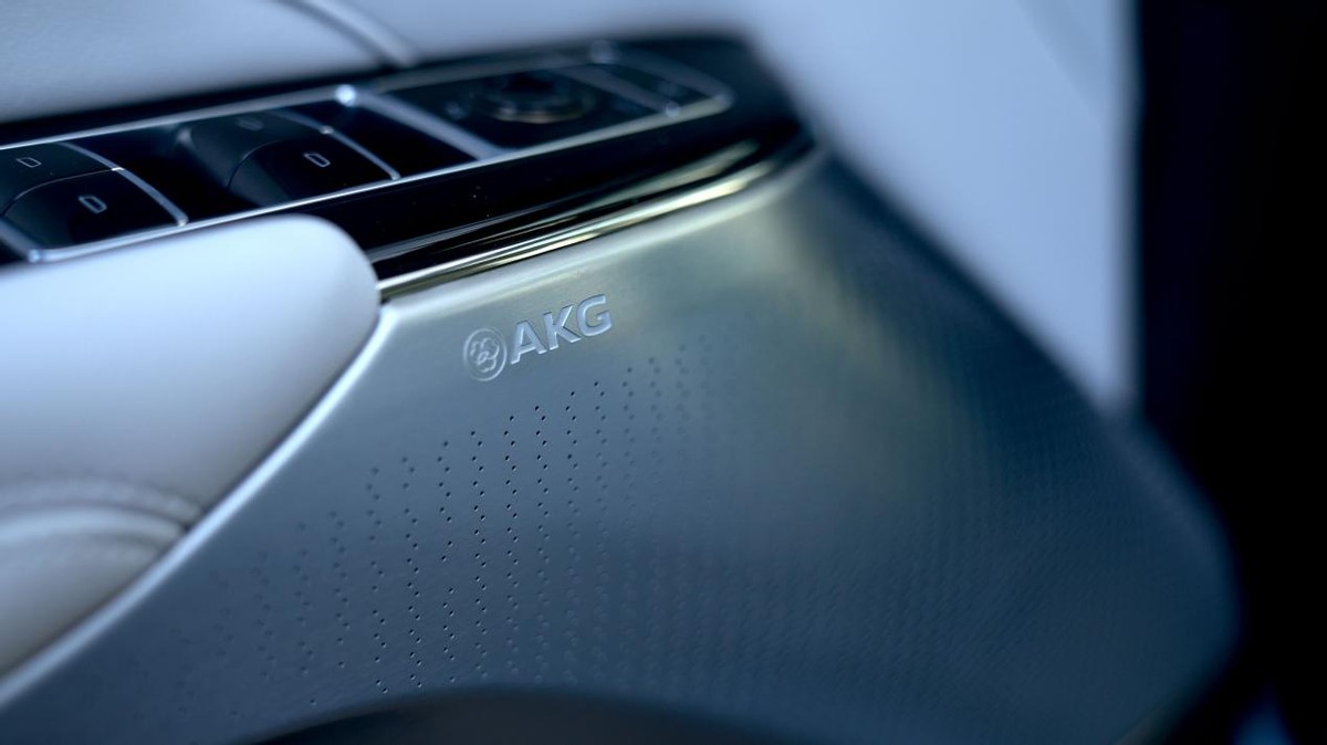 凯迪拉克锐歌2024款,凯迪拉克锐歌燃油版