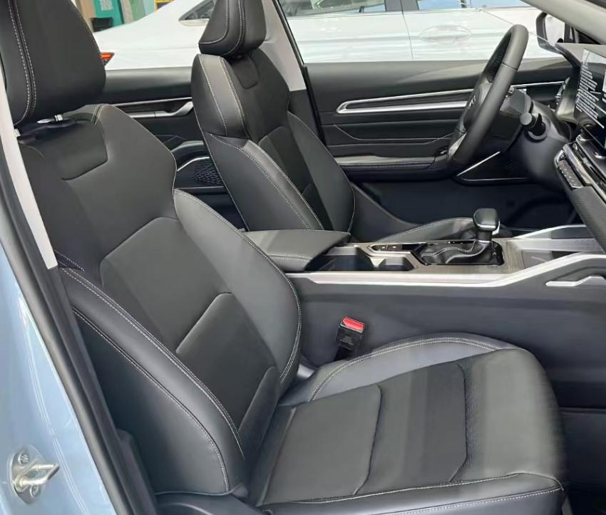 帝豪2023冠军款尊贵型36期落地,2021款全新帝豪价格及配置参数