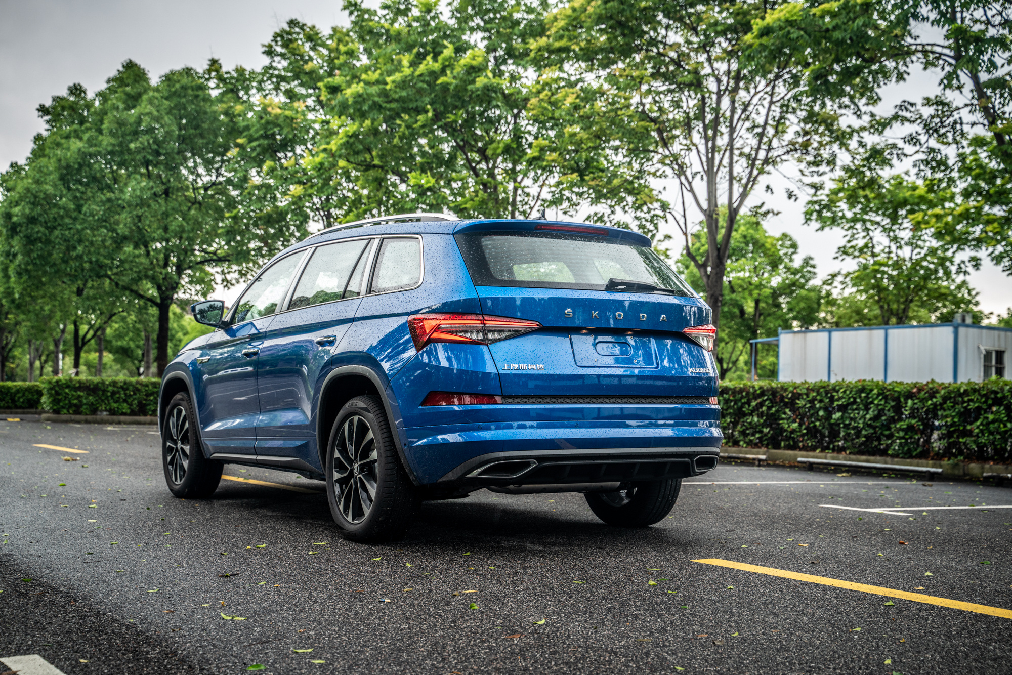 2020斯柯达柯迪亚克七座suv,棕色斯柯达柯迪亚克七座2022