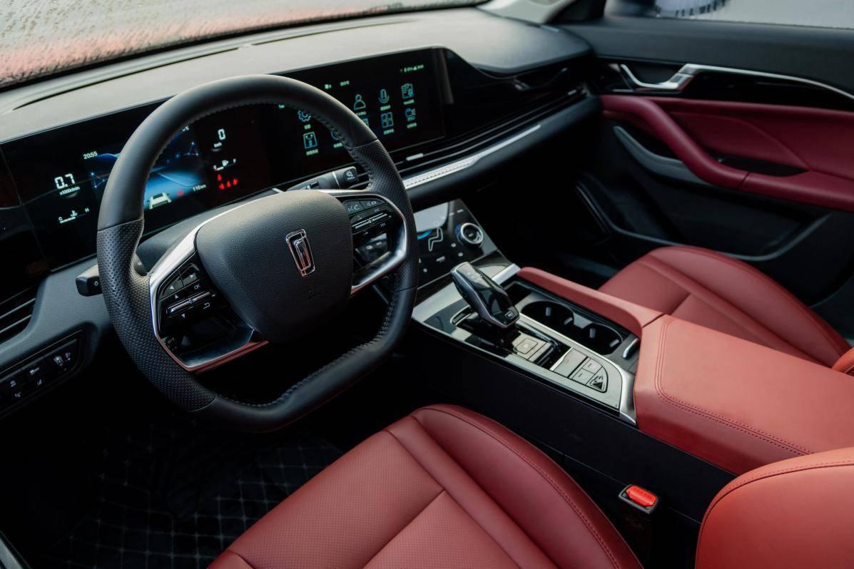 15万左右选家轿这三款性价比超高,年后买什么车这五款车将是首选