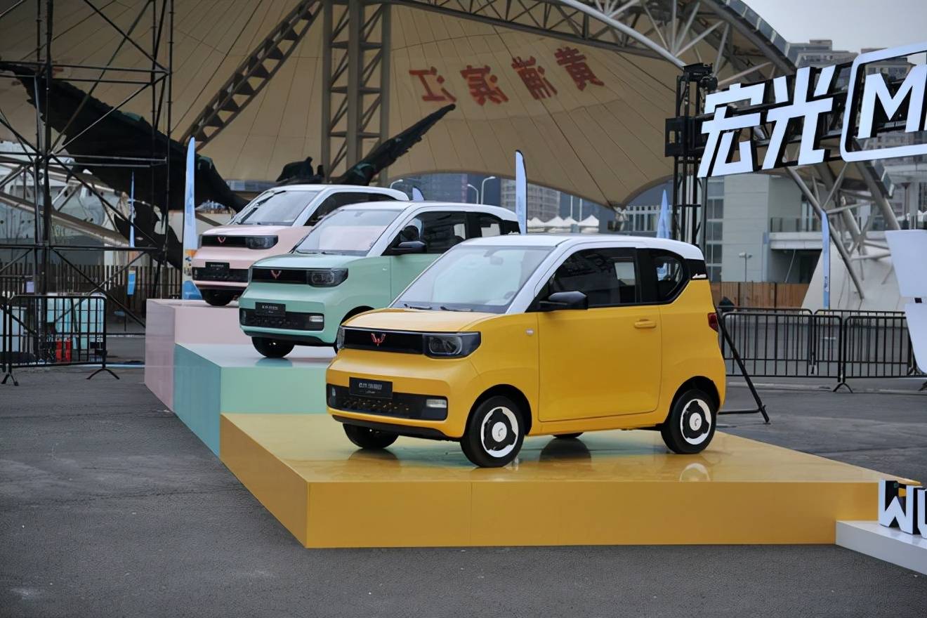 宝骏悦也和吉姆尼离地间隙,吉姆尼电动版什么时候开始卖