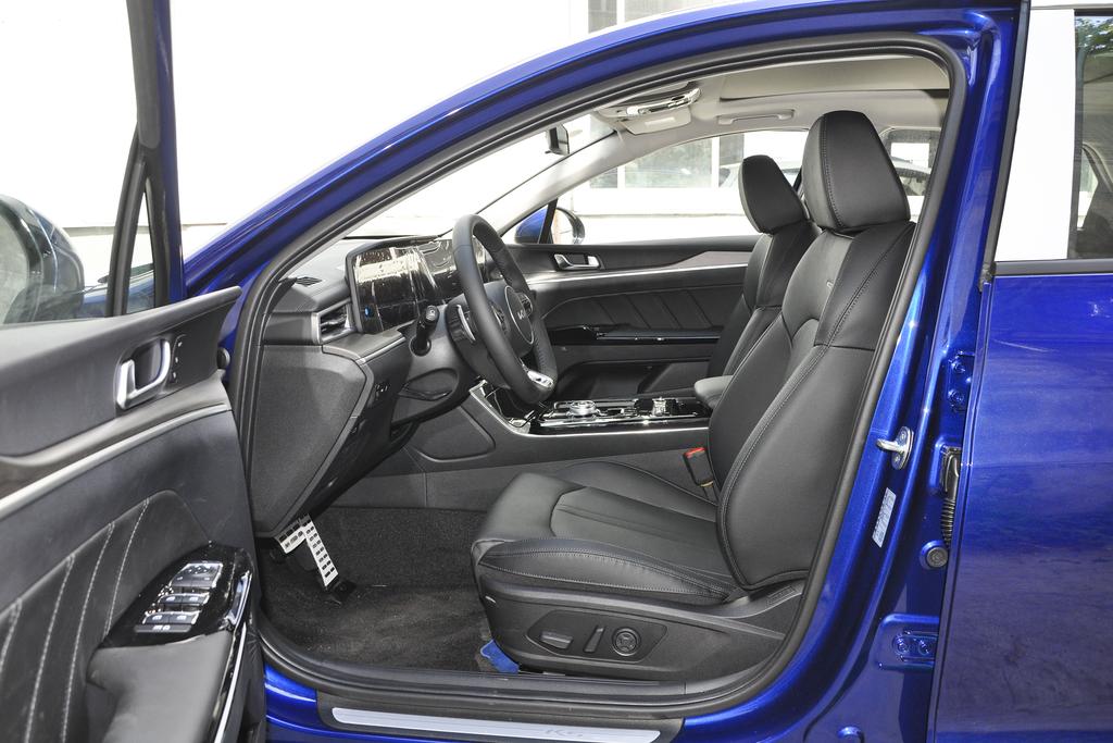 新款起亚k5发动机,1.5t和2.0缸体对比