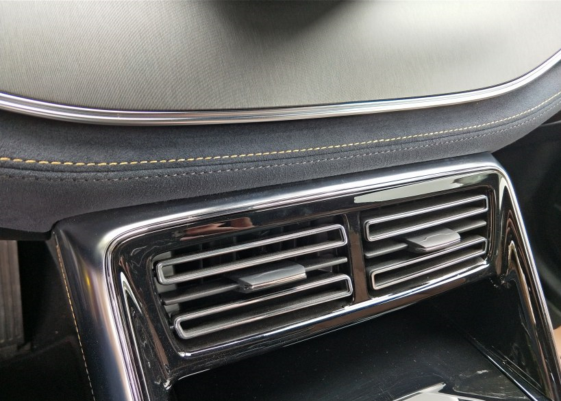 靠谱比亚迪唐DM就是这么帅的一款车