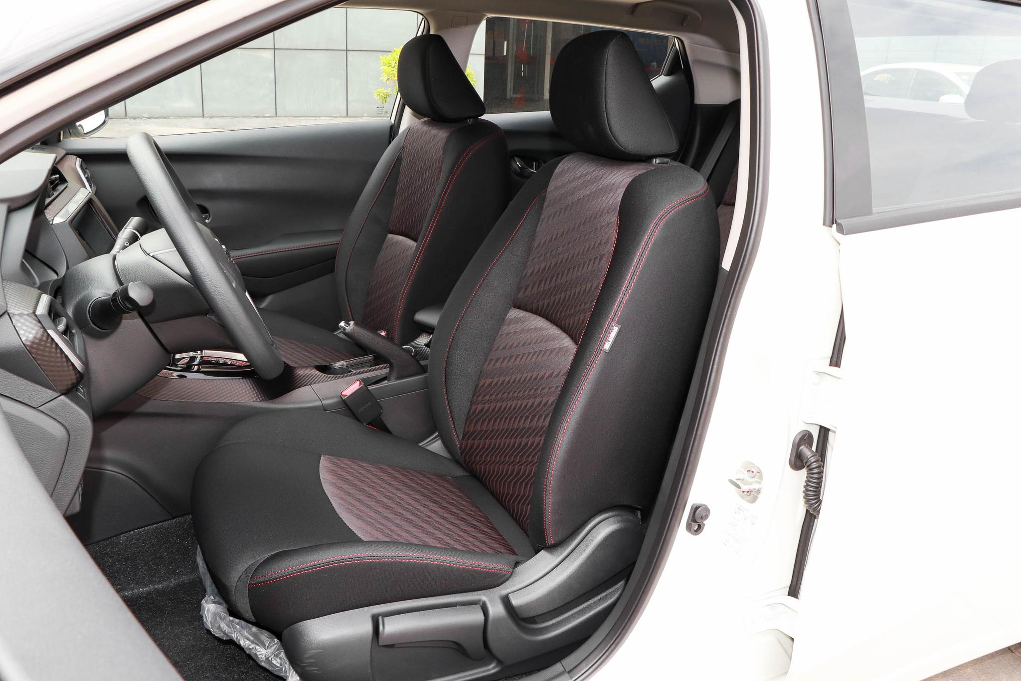 日产蓝鸟cvt炫酷版落地价,蓝鸟智联cvt