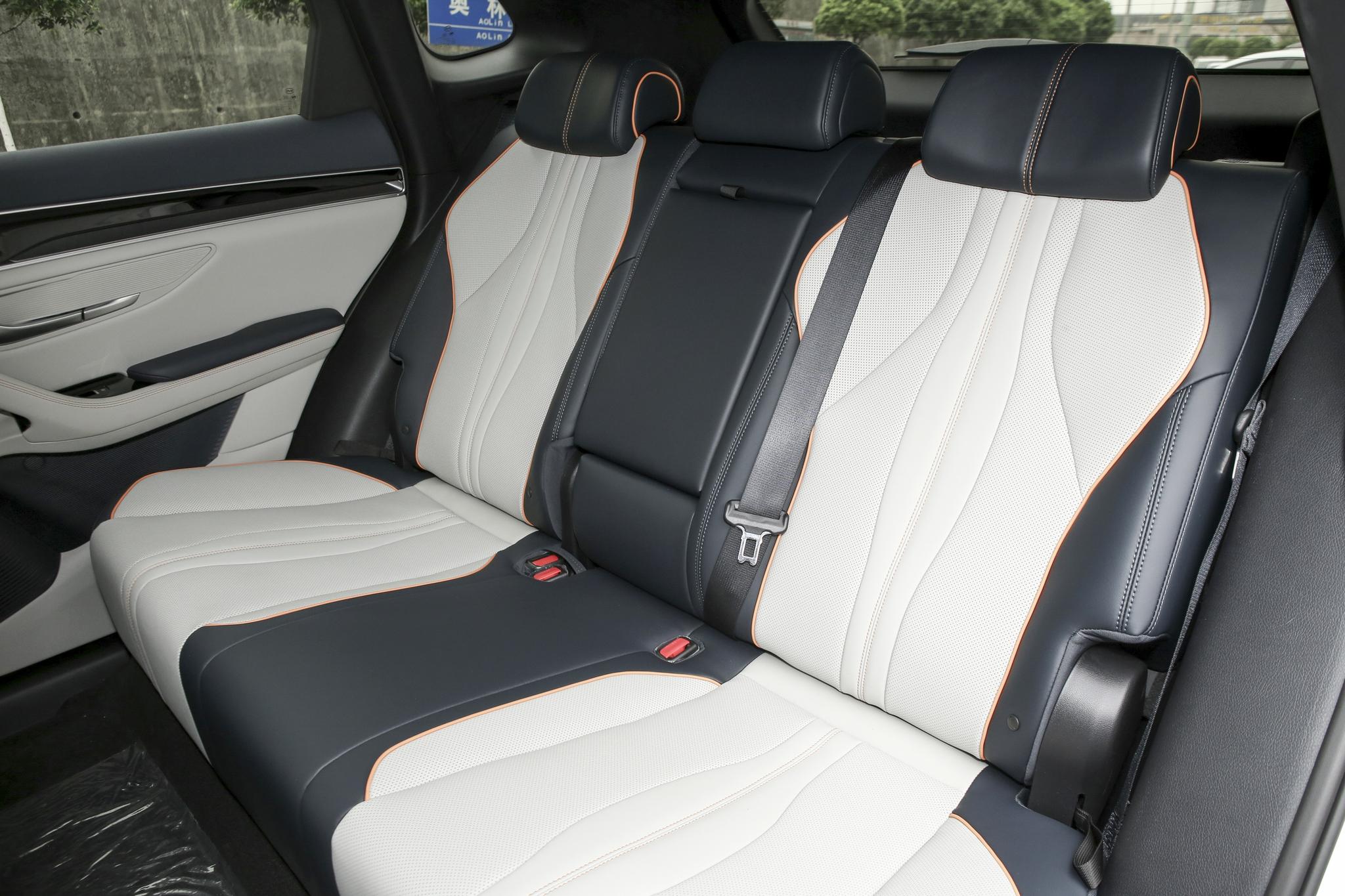 适合新手开的suv好开豪华舒适,30万至40万元之间混动suv车型推荐