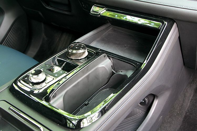 江铃福特领睿极境版动力如何,最新江铃福特领睿试驾