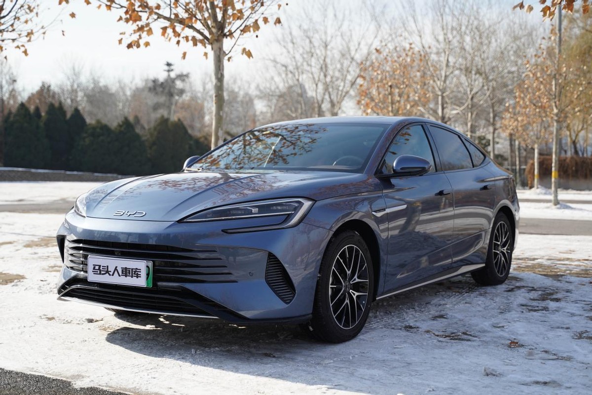 新款深蓝sl03纯电版驾驶体验,深蓝sl03属于什么档次的车