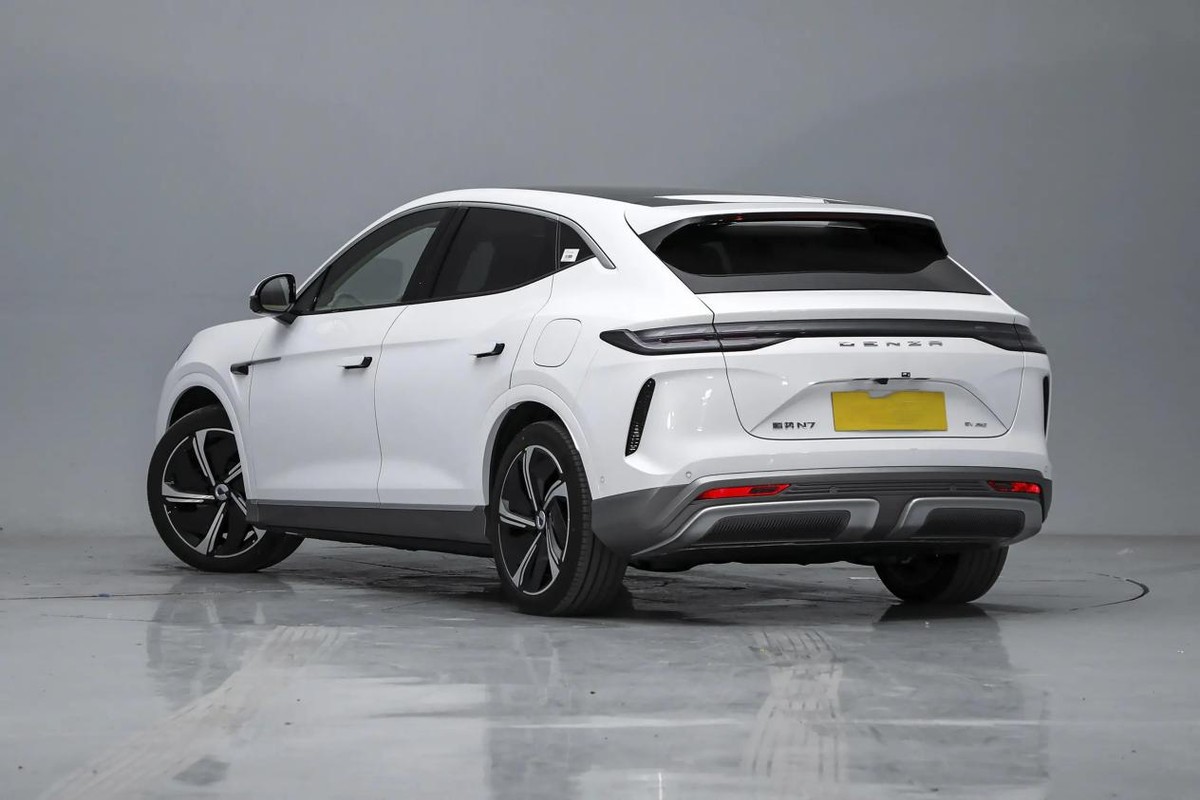 “观望*党**”没白等！近期上市这3款车，一款比一款劲爆