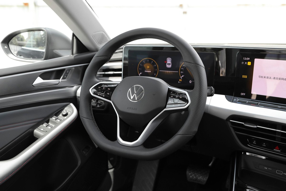 名爵mg7和长安univ和凌渡哪个好,凌渡l2024酷辣版和mg7