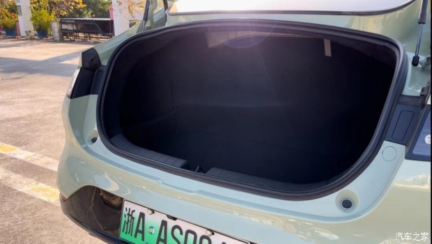 零跑c01增程和纯电驾驶质感,零跑c01车型买纯电好还是混动好