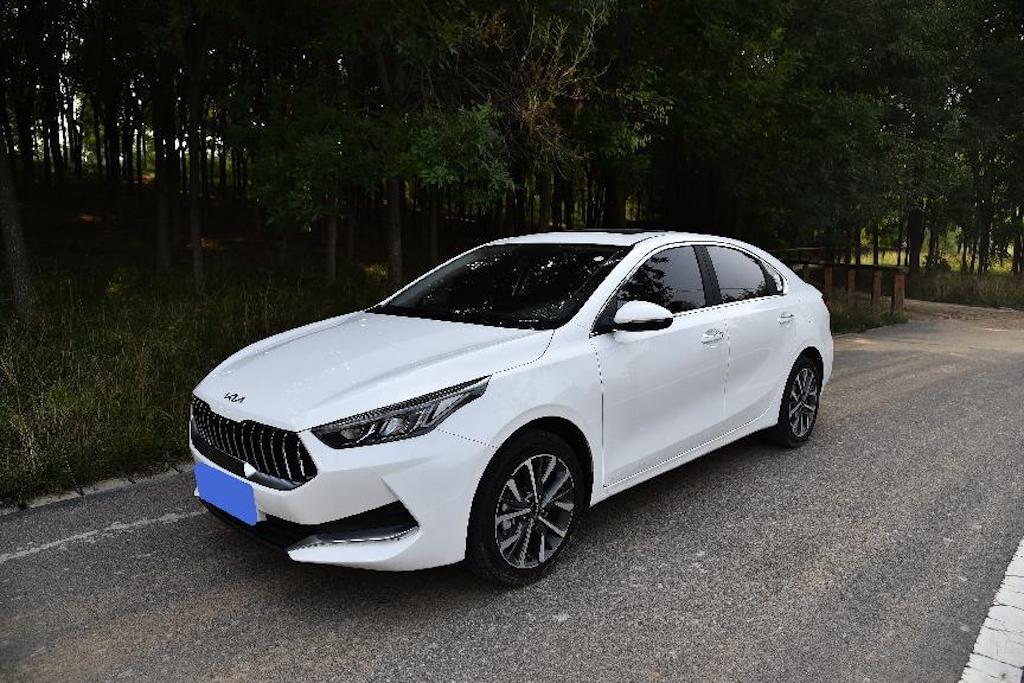 同样是10万的车电车和油车怎么选,同样的车十万块钱买轿车还是买suv