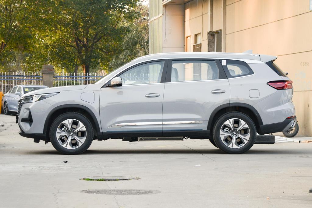 瑞虎8pro新能源新款,瑞虎8pro新能源空间表现