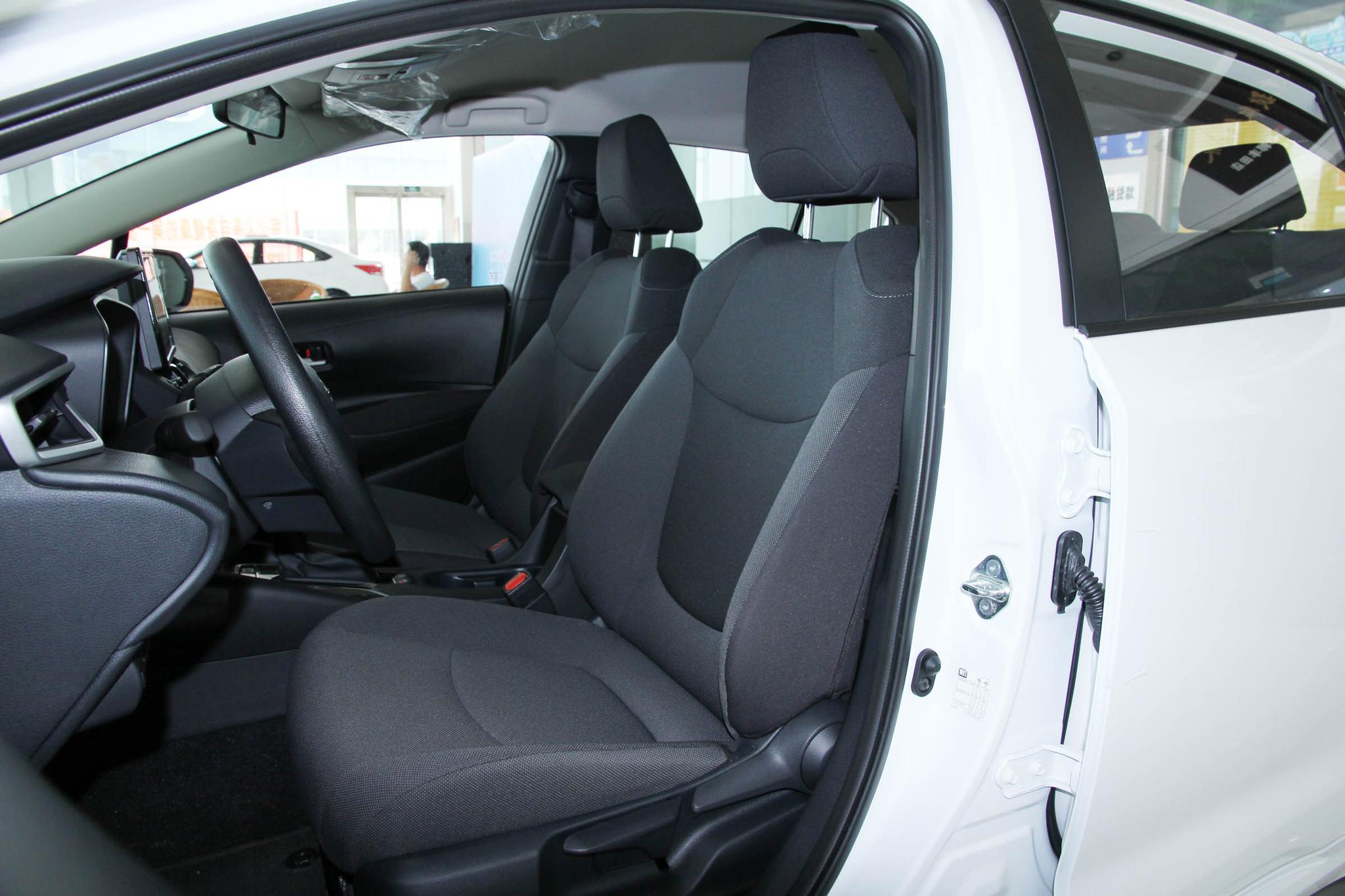 家用轿车卡罗拉,一台优秀的家用车