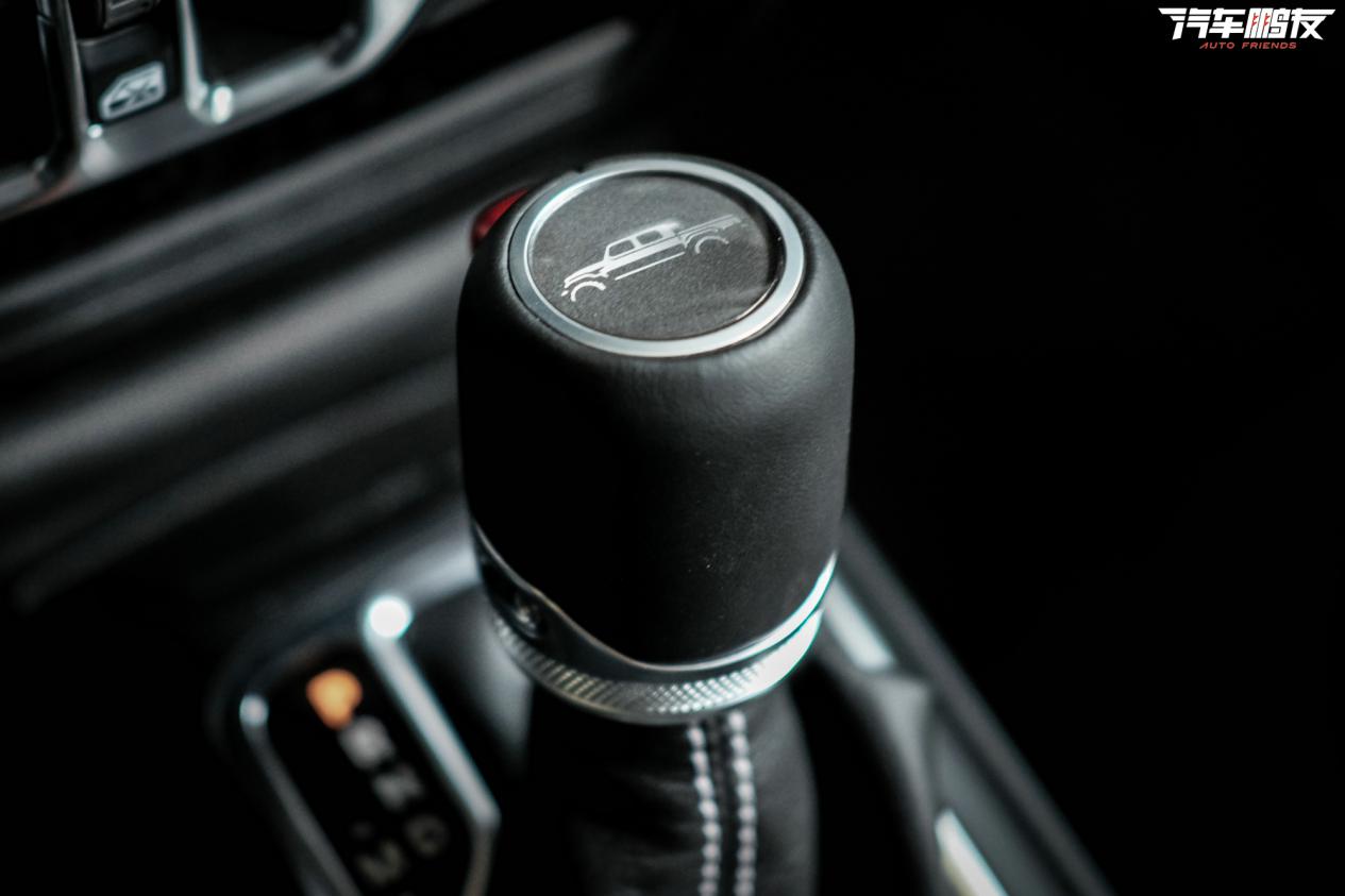 新款jeep角斗士,jeep角斗士适合跑长途吗