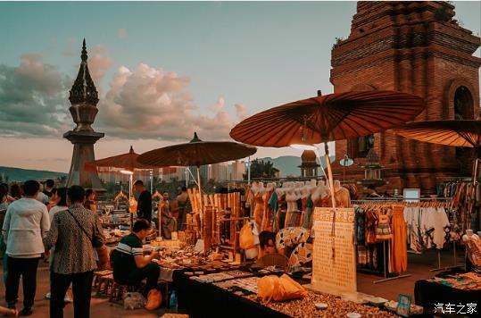 西双版纳星光夜市附近有没有景点,西双版纳热带雨林值得去吗