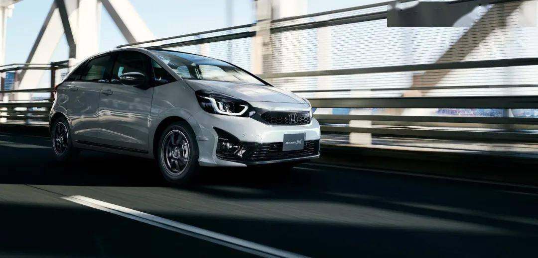 日产骊威性能版上市！Nismo加持的油电小钢炮