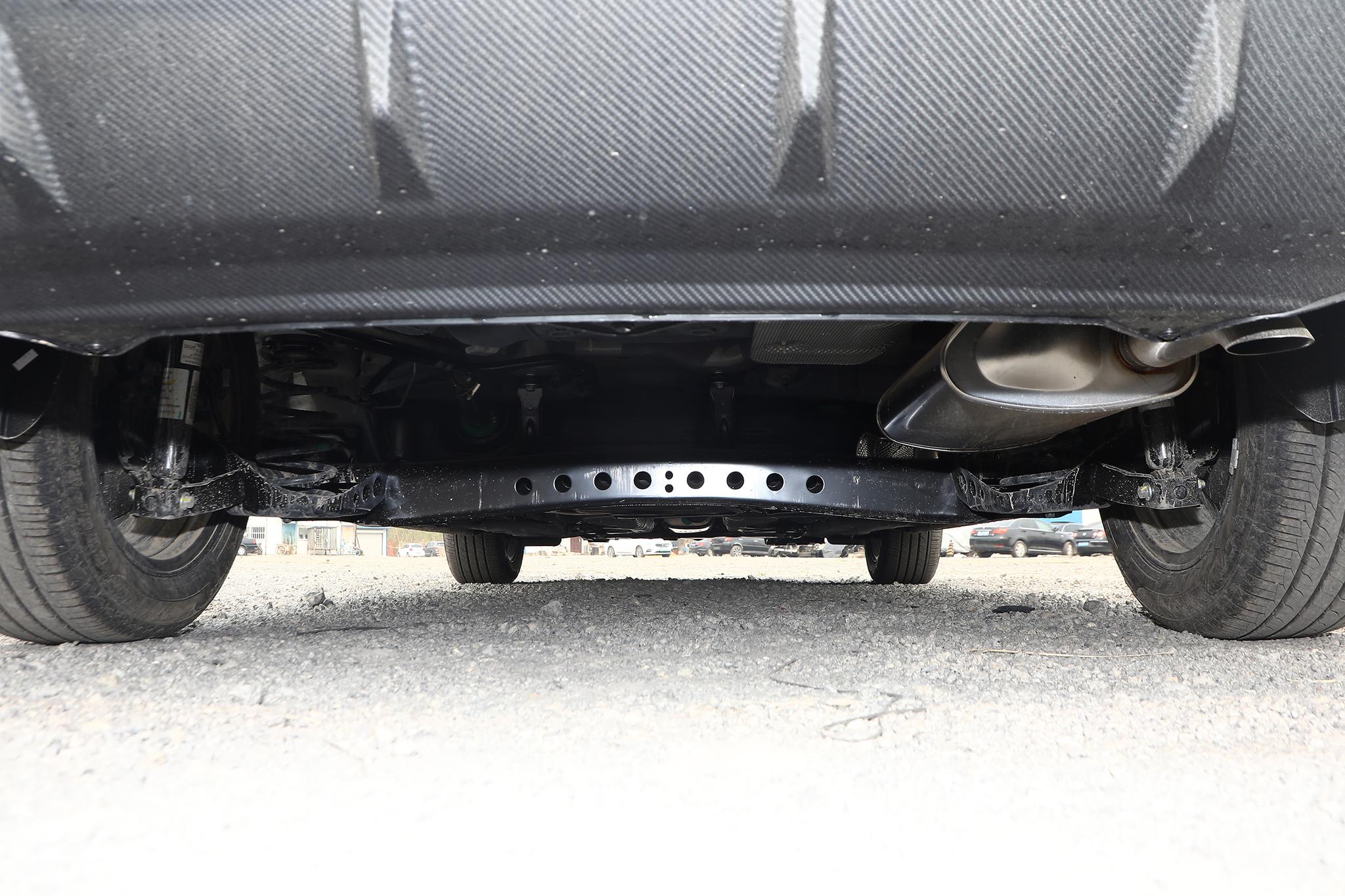 名爵5自吸和荣威i5自吸选哪个,荣威i51.5自吸是什么发动机