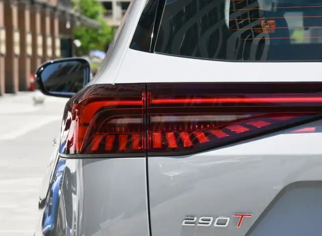 奇瑞瑞虎8pro闪耀冠军版展示,新款奇瑞瑞虎8pro测评